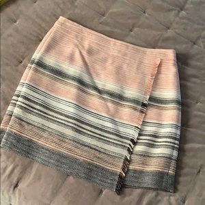 🛼 Loft 🛼 Mini Skirt